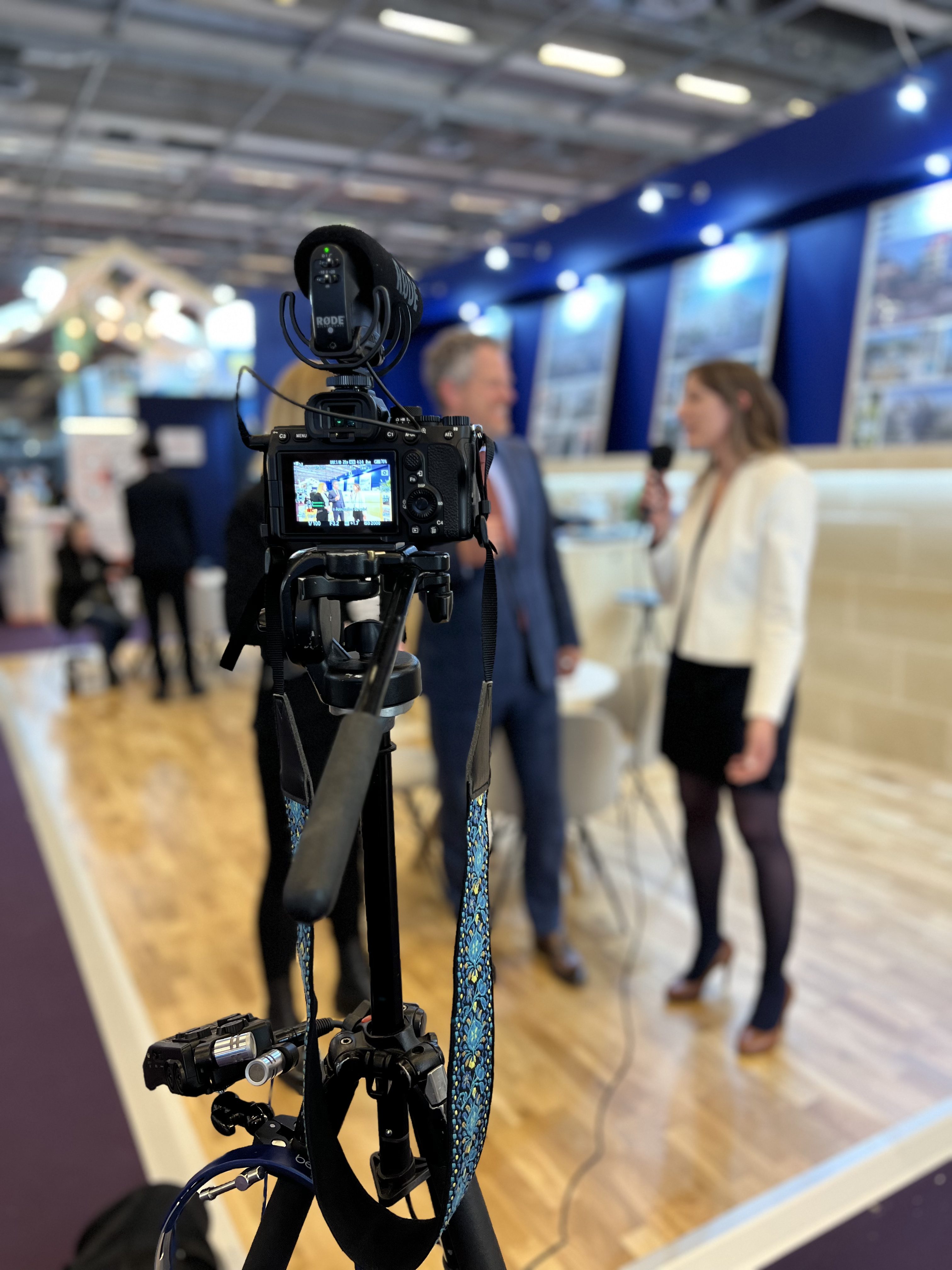 Photo interview Emanuel PATRIGNANI et Séverine NIVAUD salon de l'immobilier neuf 2023